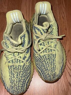 Authentic Yeezy boost 350 v2 semi frozen